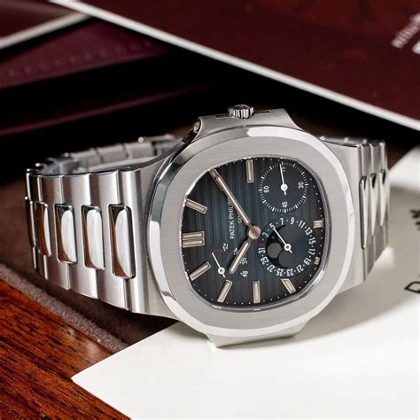 patek philippe nautilus 3712 prezzo|patek philippe nautilus day date.